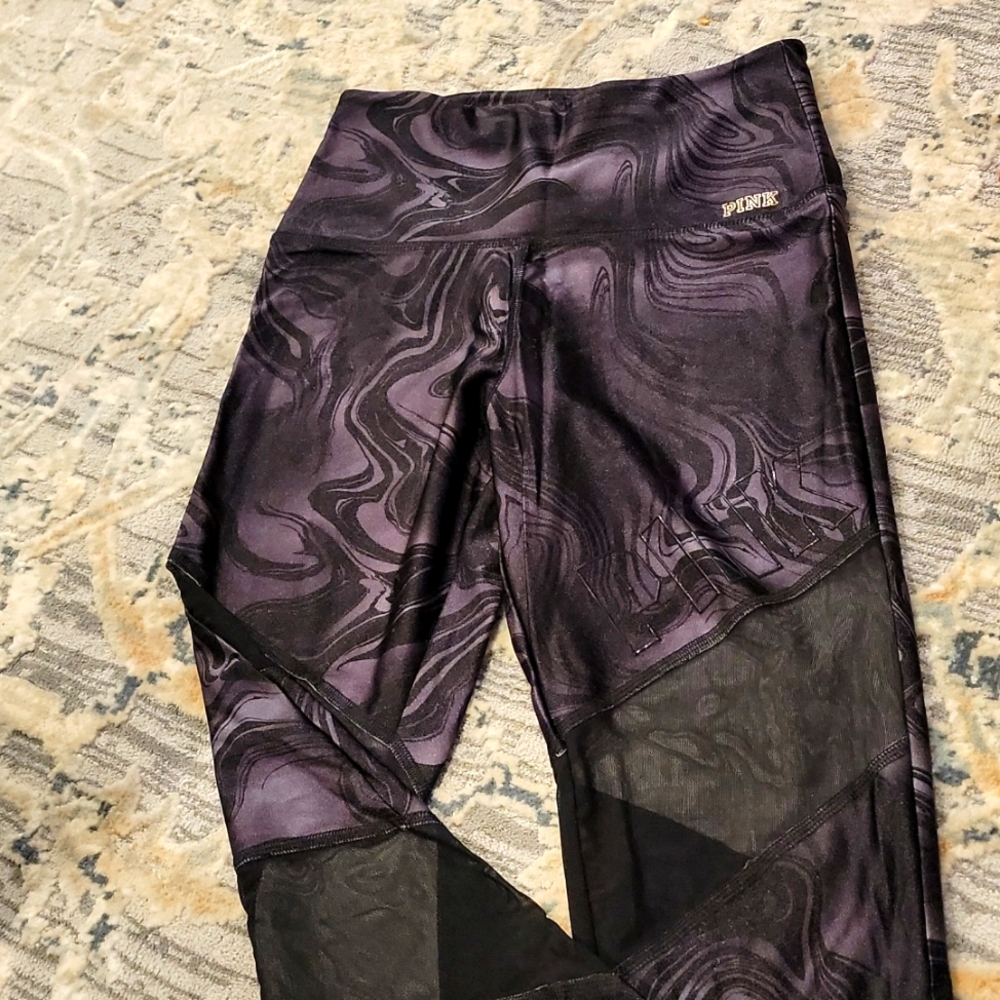 PINK Cropped Leggings